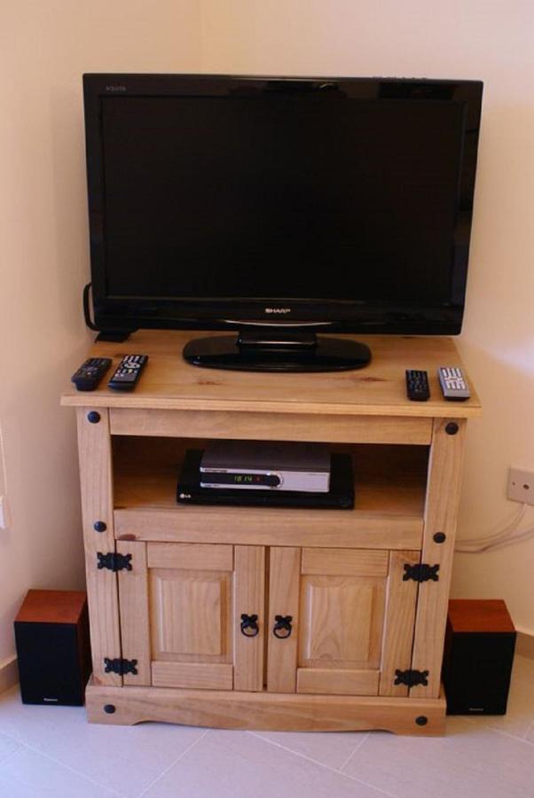 Pleasantly Furnished Apartment B201 With Large Terrace, Wi-Fi & Android Tv Pegeia Eksteriør billede