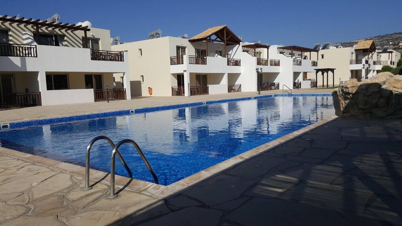 Pleasantly Furnished Apartment B201 With Large Terrace, Wi-Fi & Android Tv Pegeia Eksteriør billede