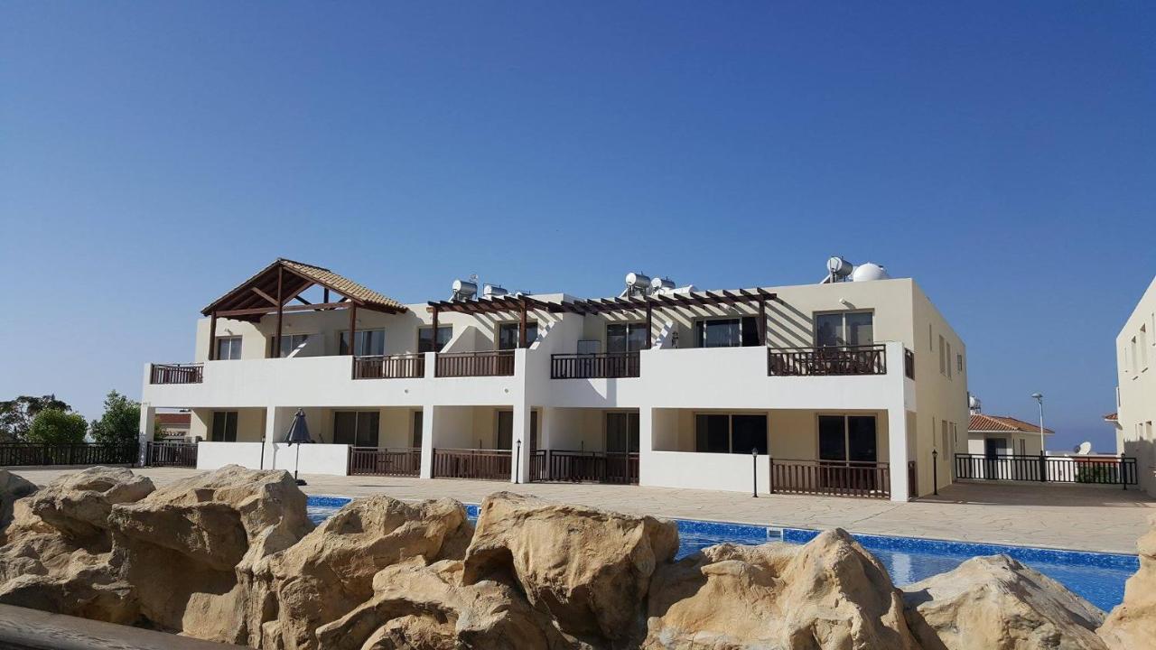 Pleasantly Furnished Apartment B201 With Large Terrace, Wi-Fi & Android Tv Pegeia Eksteriør billede