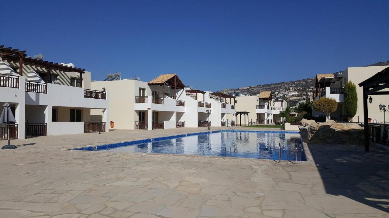 Pleasantly Furnished Apartment B201 With Large Terrace, Wi-Fi & Android Tv Pegeia Eksteriør billede