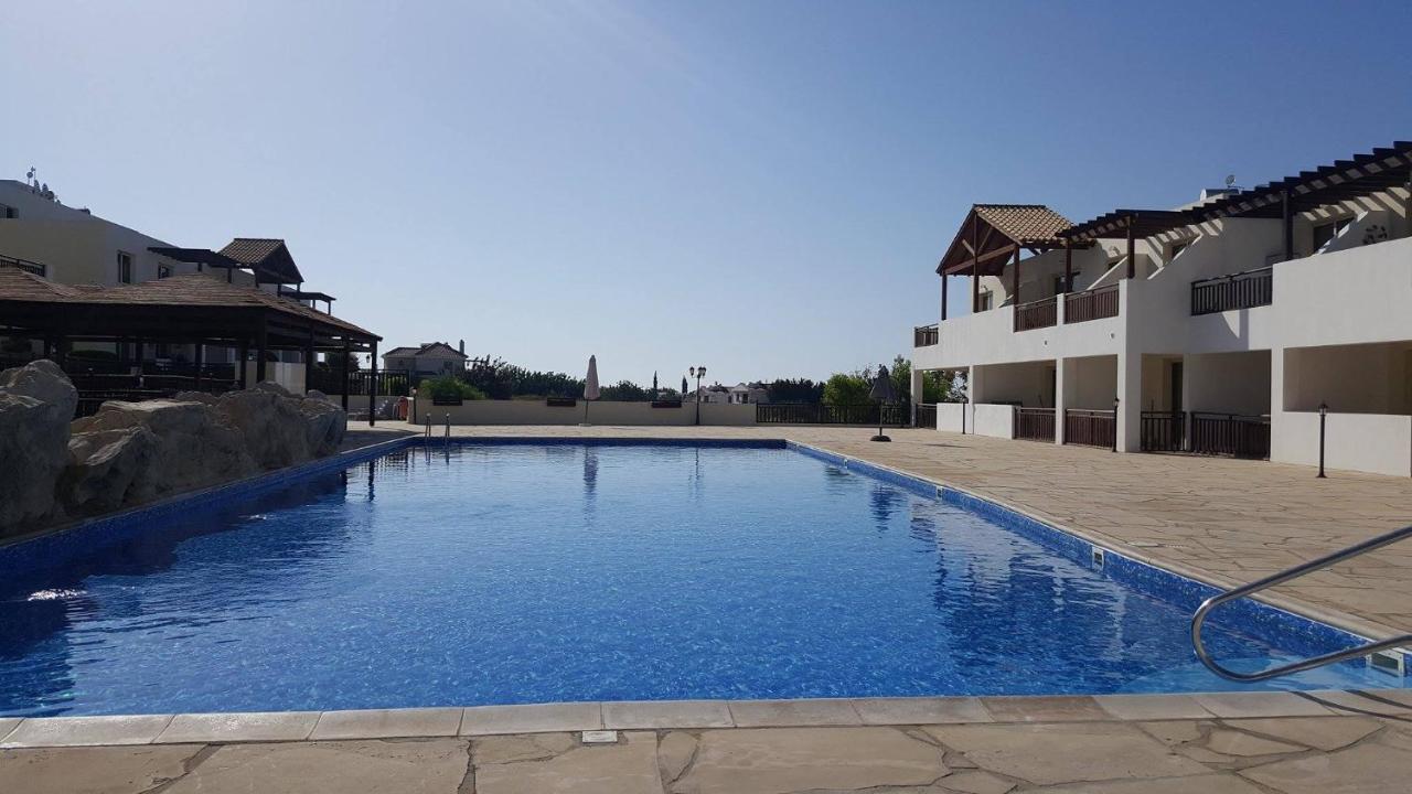Pleasantly Furnished Apartment B201 With Large Terrace, Wi-Fi & Android Tv Pegeia Eksteriør billede